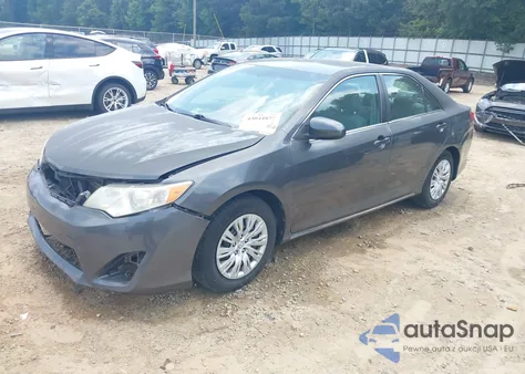 2013 Toyota Camry Le z USA, uszkodzony, nr VIN 4T4BF1FK1DR284146